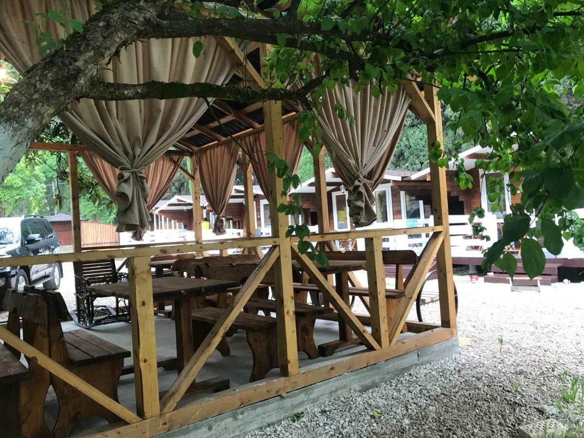 Гостевой Комплекс Парус Hotell New Athos Eksteriør bilde